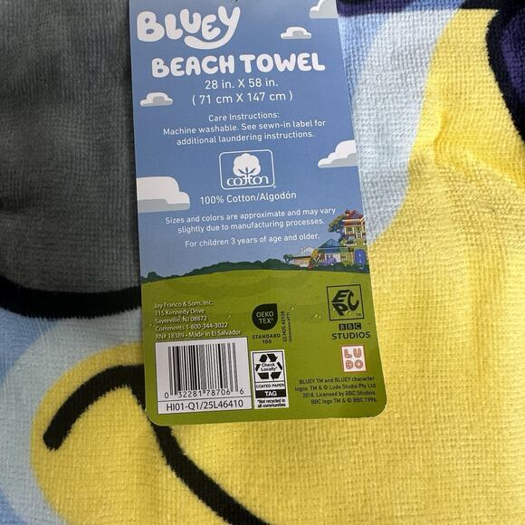 Bluey Cool Checks 28 in x 58 in Kids Beach Towel New - Picture 4 of 8